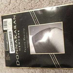 DONNA KARAN NEW YORK TONERS HOSIERY - extra tummy control